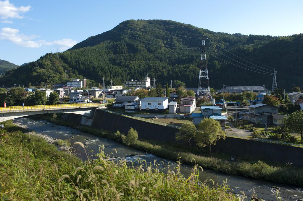 Готель Kazen No Sho Kuroishi Екстер'єр фото
