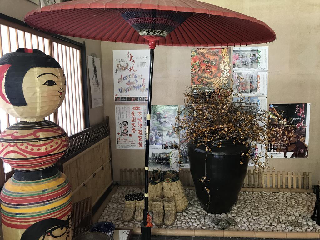 Готель Kazen No Sho Kuroishi Екстер'єр фото